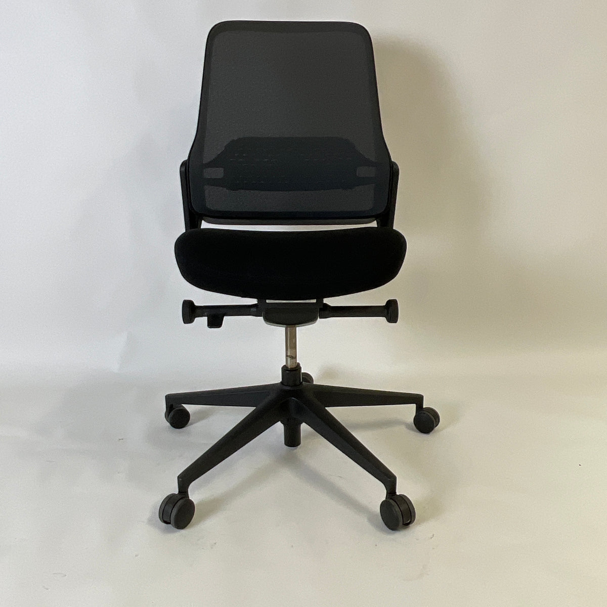 Armless Chair Ollo Chair Knoll ME Desk Chair By Wilkhahn (Multiple