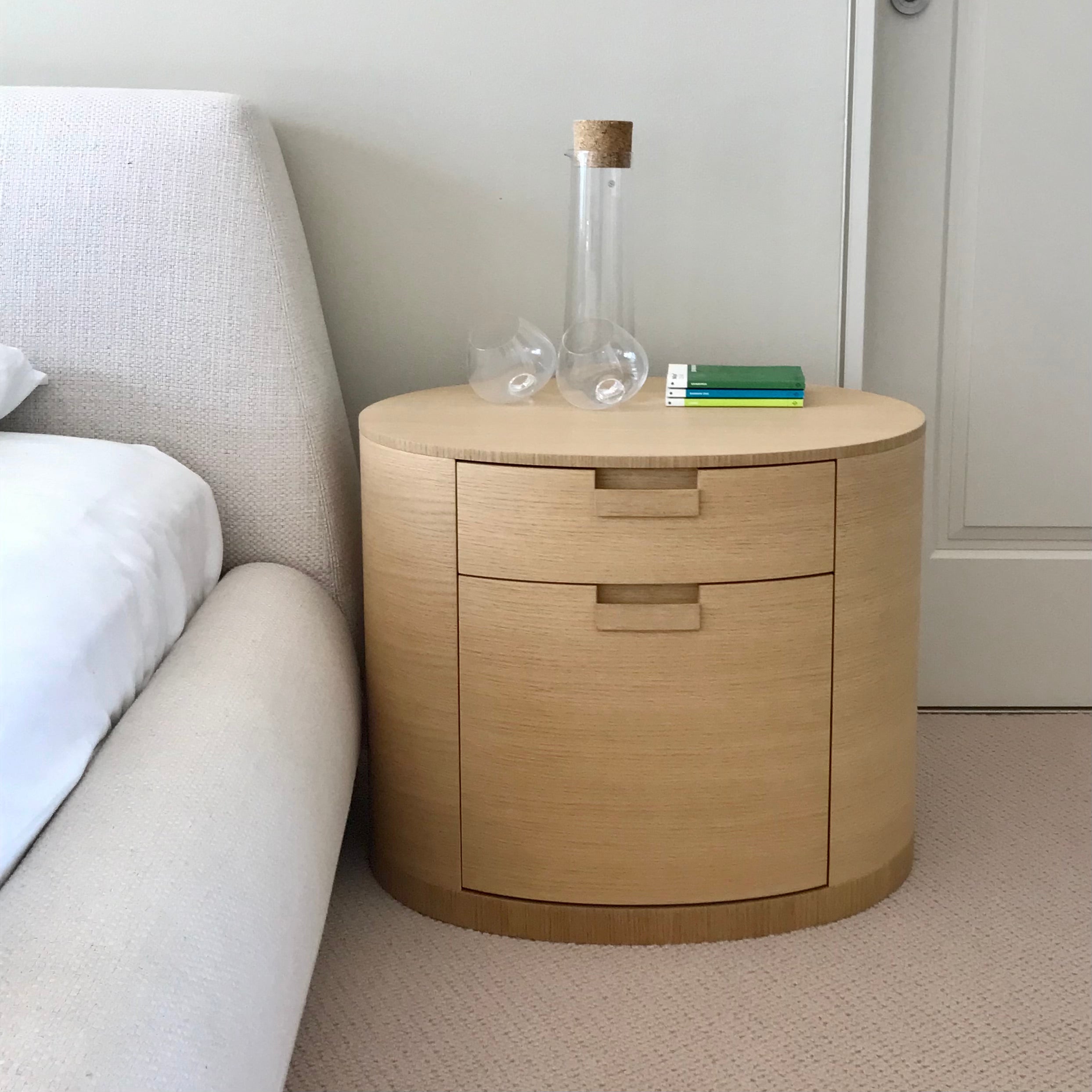 Maxalto Amphora Bedside Tables by Antonio Citterio (Pair) | HFOC