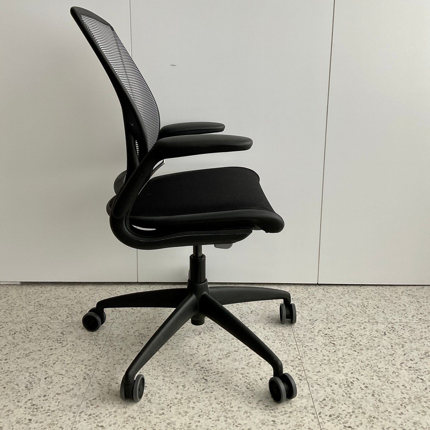 World One Chair by Humanscale (Three available) – Home Furniture on ...