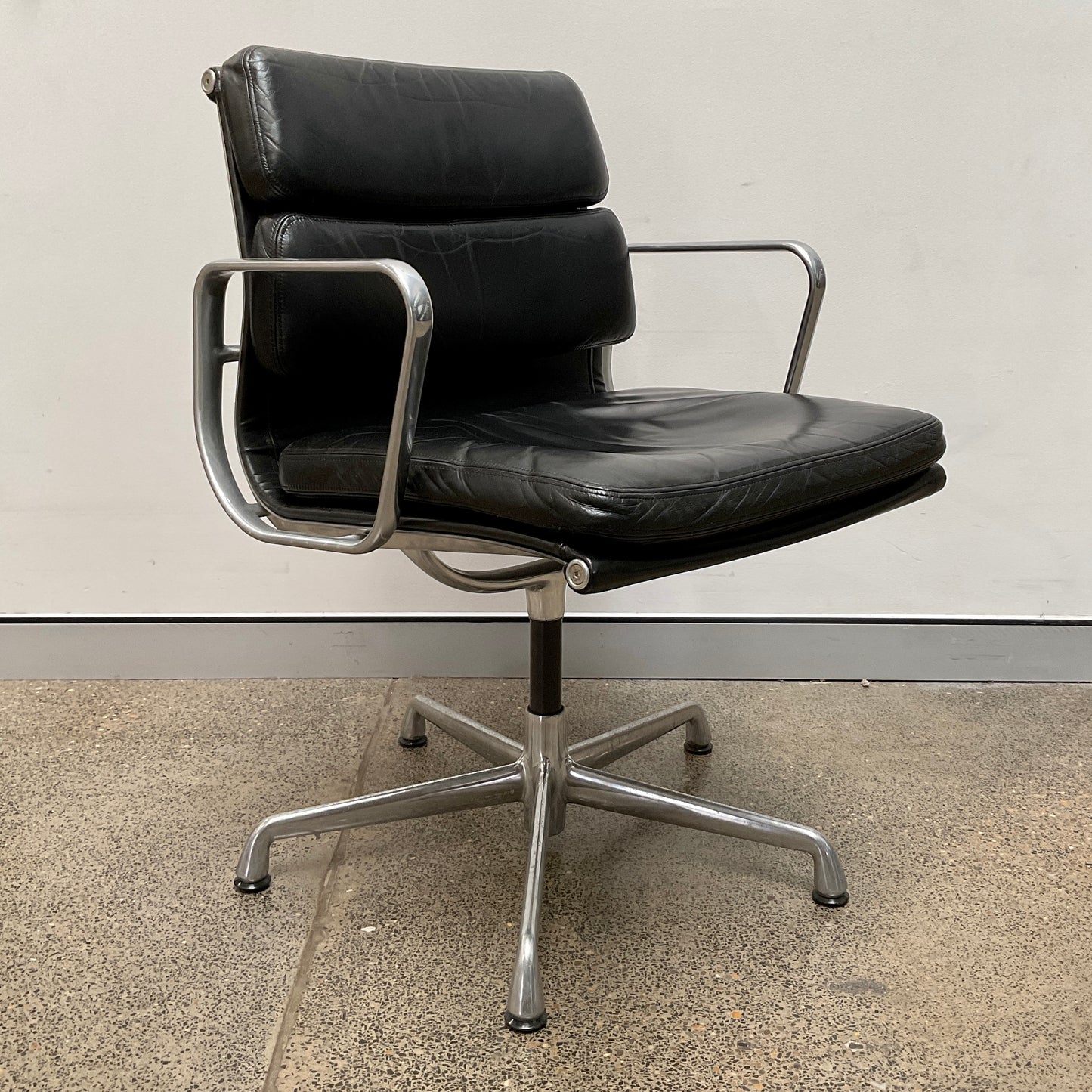 Eames Soft Pad Meeting Chair by Herman Miller