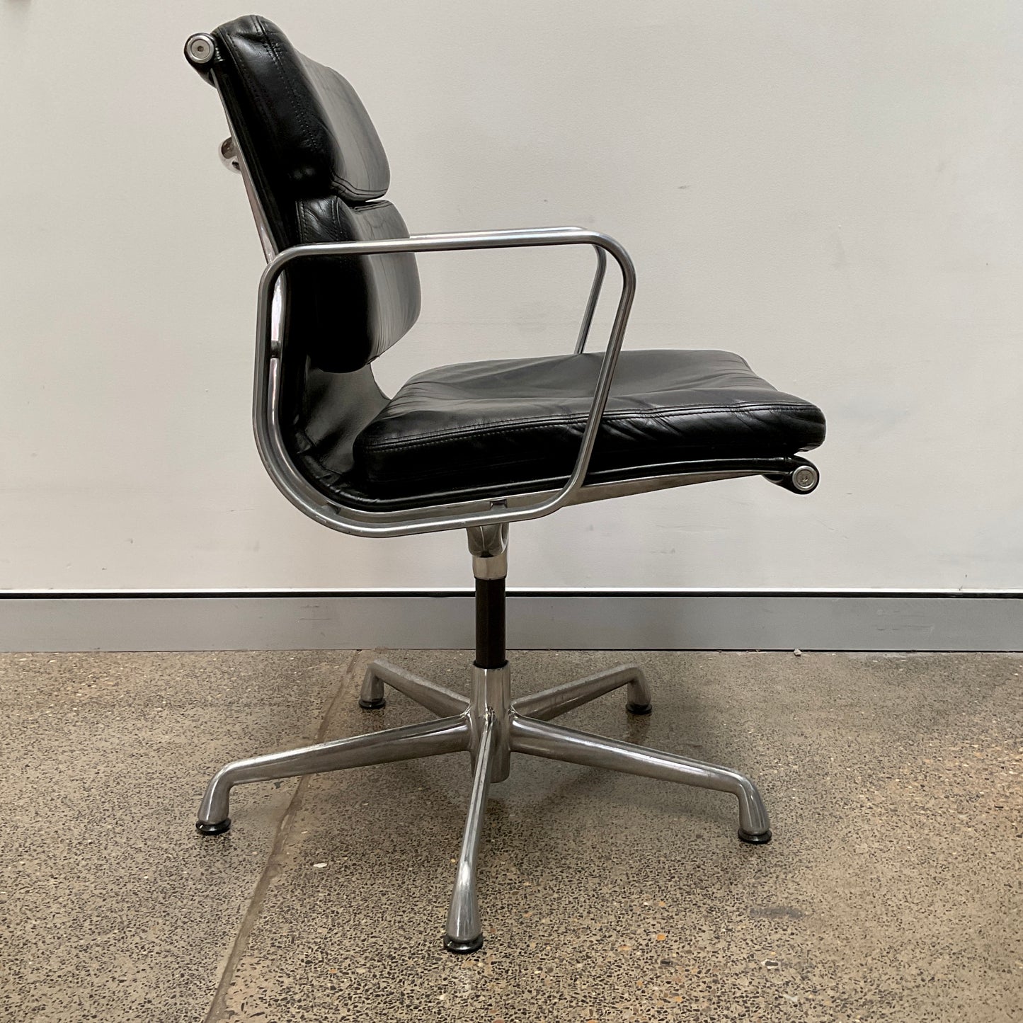 Eames Soft Pad Meeting Chair by Herman Miller