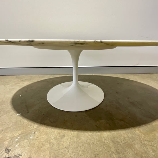 Saarinen Oval Coffee Table by Eero Saarinen for Knoll