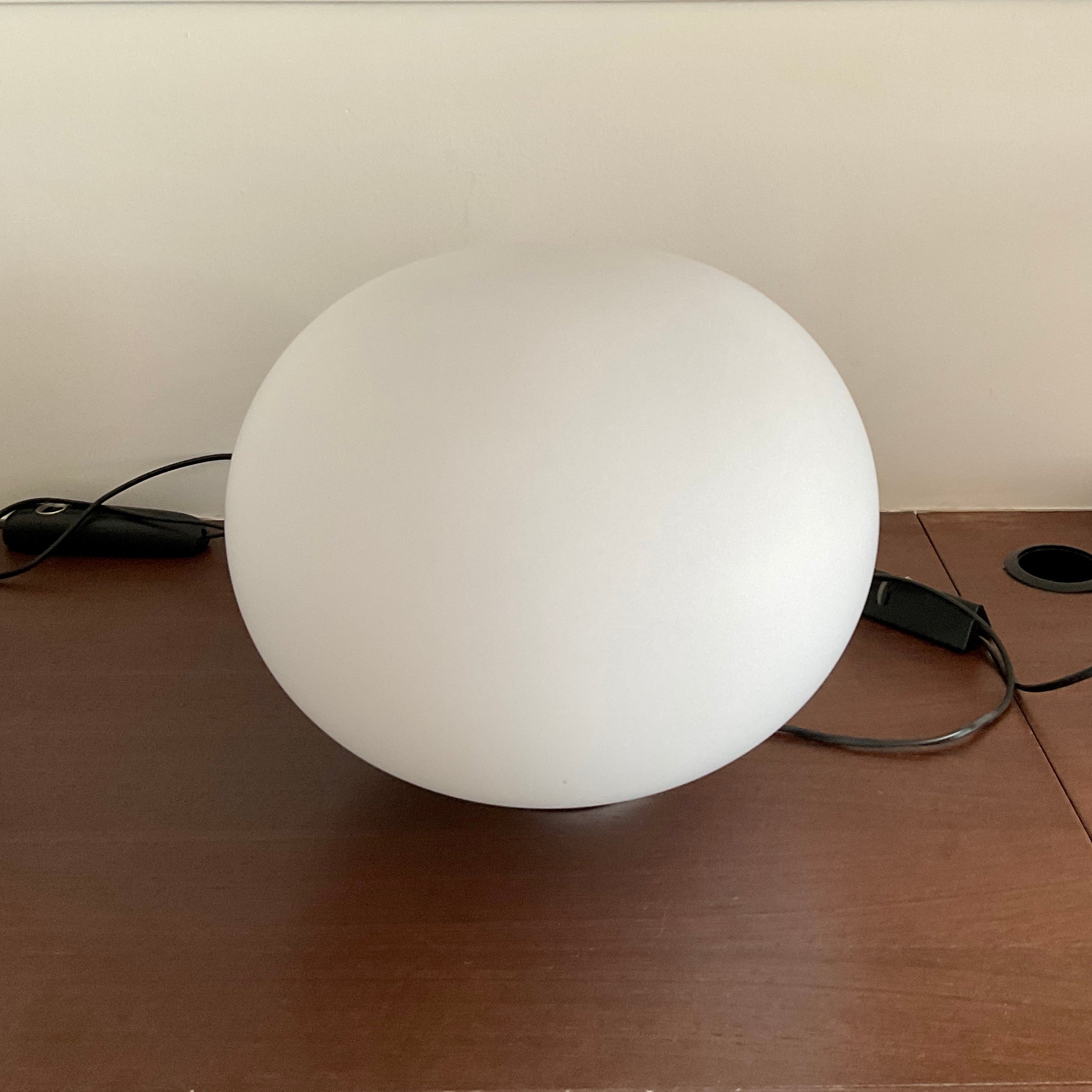 Flos Glo Ball Basic 2 Table Lamp 450mm | HFOC – Home Furniture on