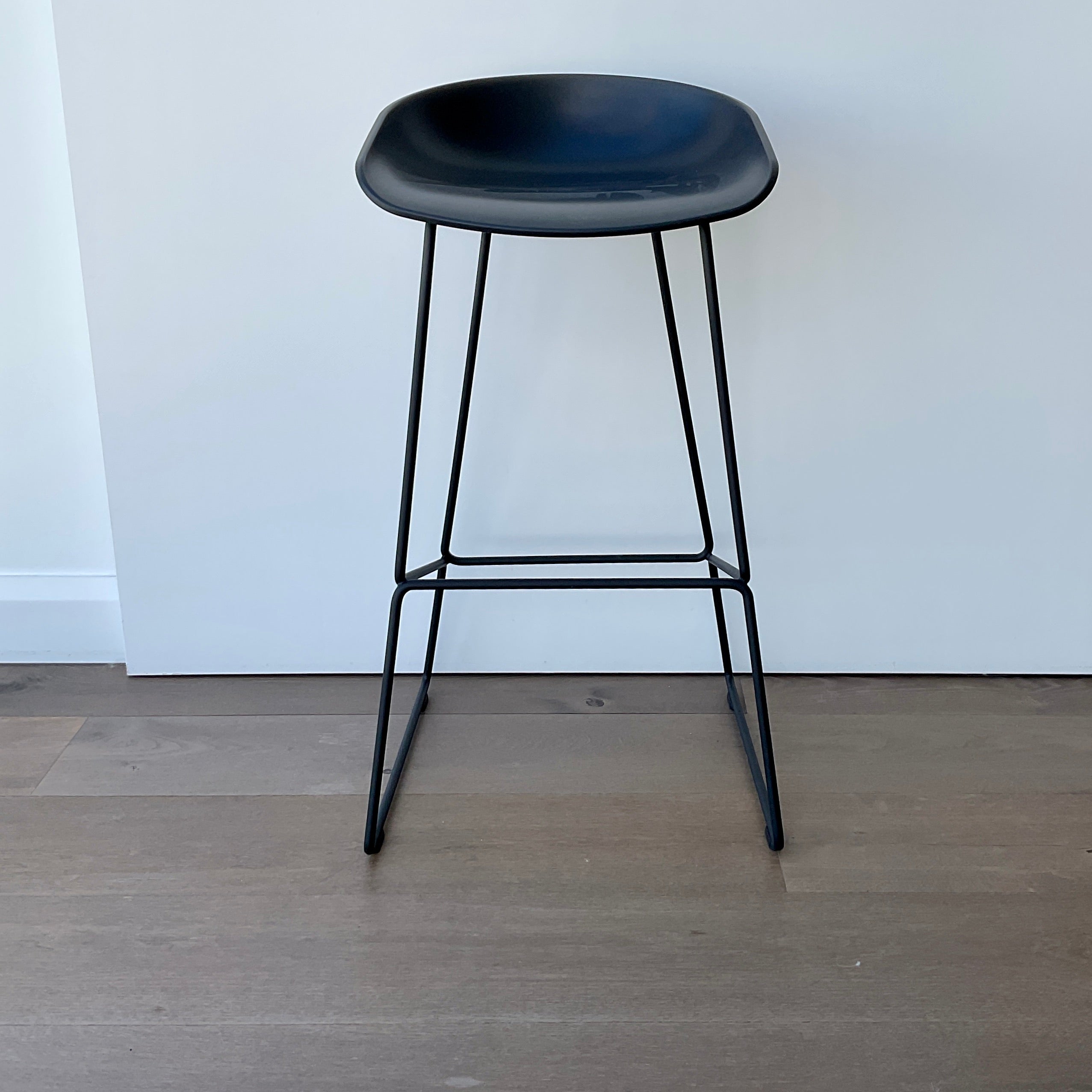Hay About a Stool AAS 38 Black Bar Stool | HFOC – Home Furniture