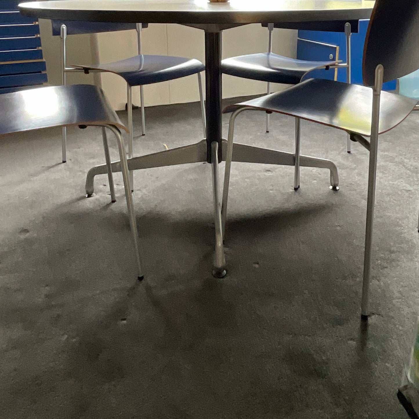 Herman Miller Eames Round Group Meeting Table with white laminate top, pre-owned designer furniture