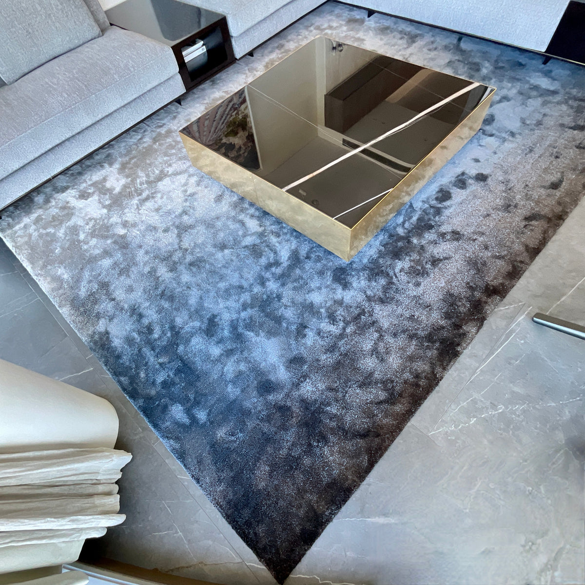 Dibbets Rainbow Area Rug by Minotti 4000 x 3000 – Home Furniture on ...