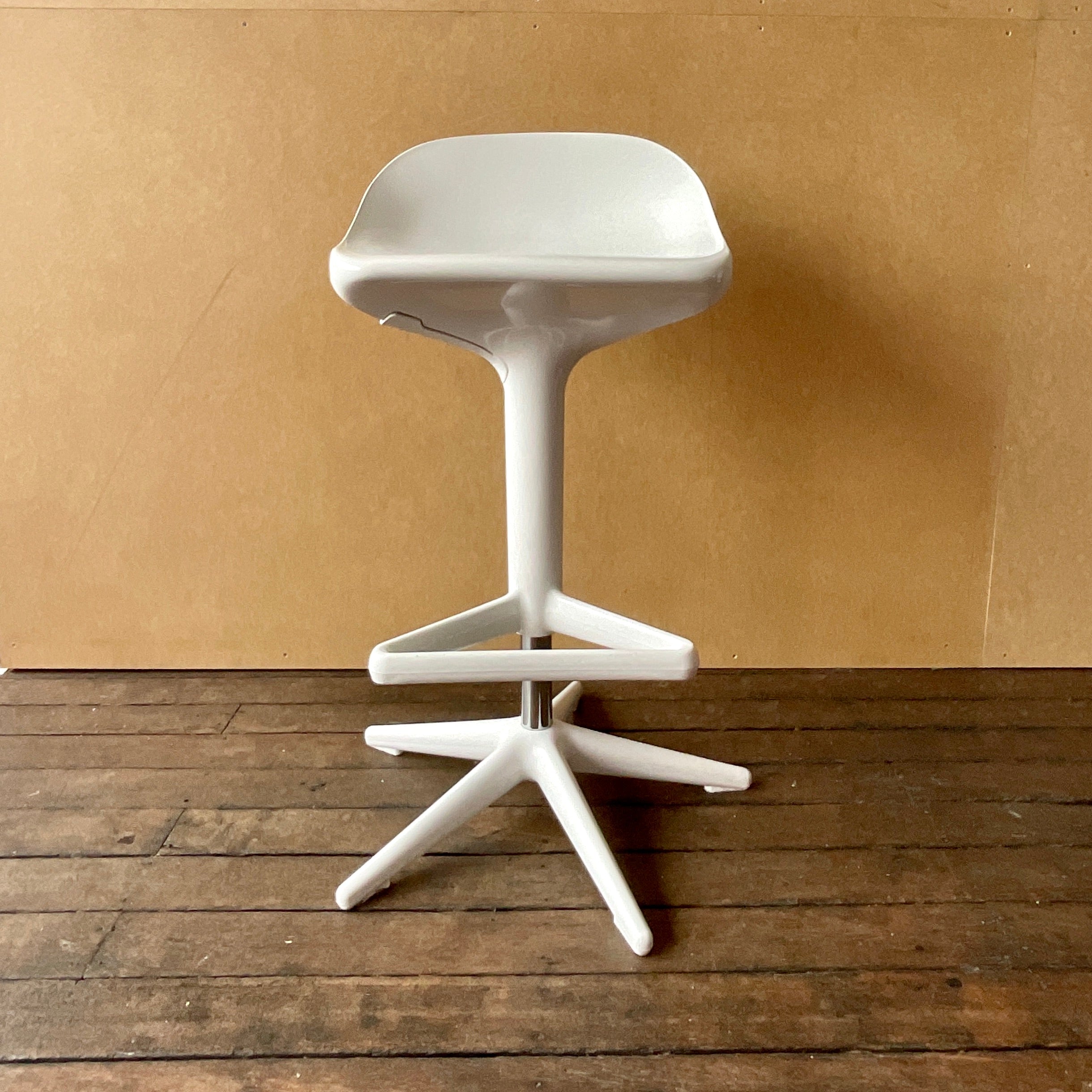 Kartell Spoon Barstool by Antonio Citterio | HFOC – Home Furniture