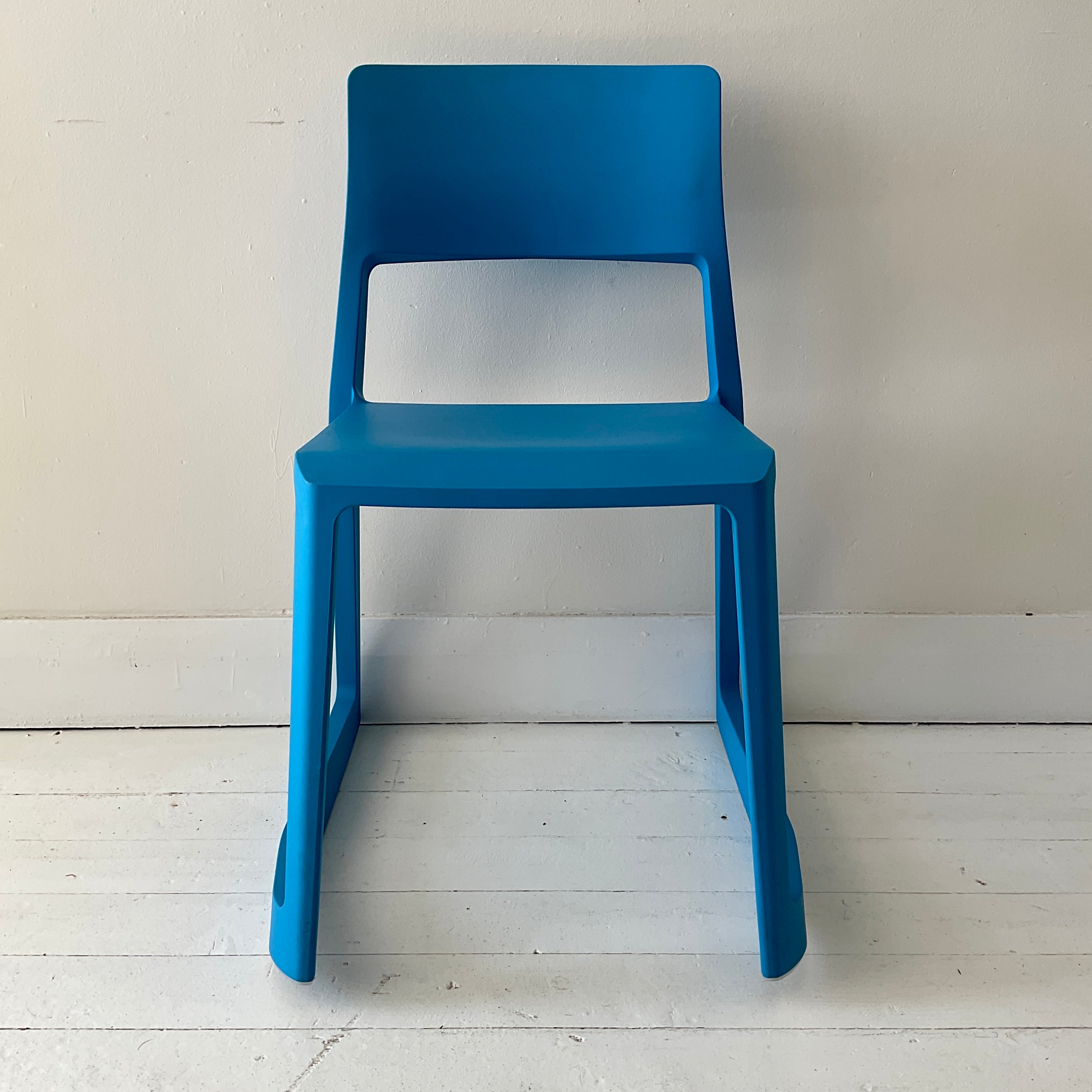 Vitra Tip Ton Chair by Barber & Osgerby | HFOC – Home Furniture on
