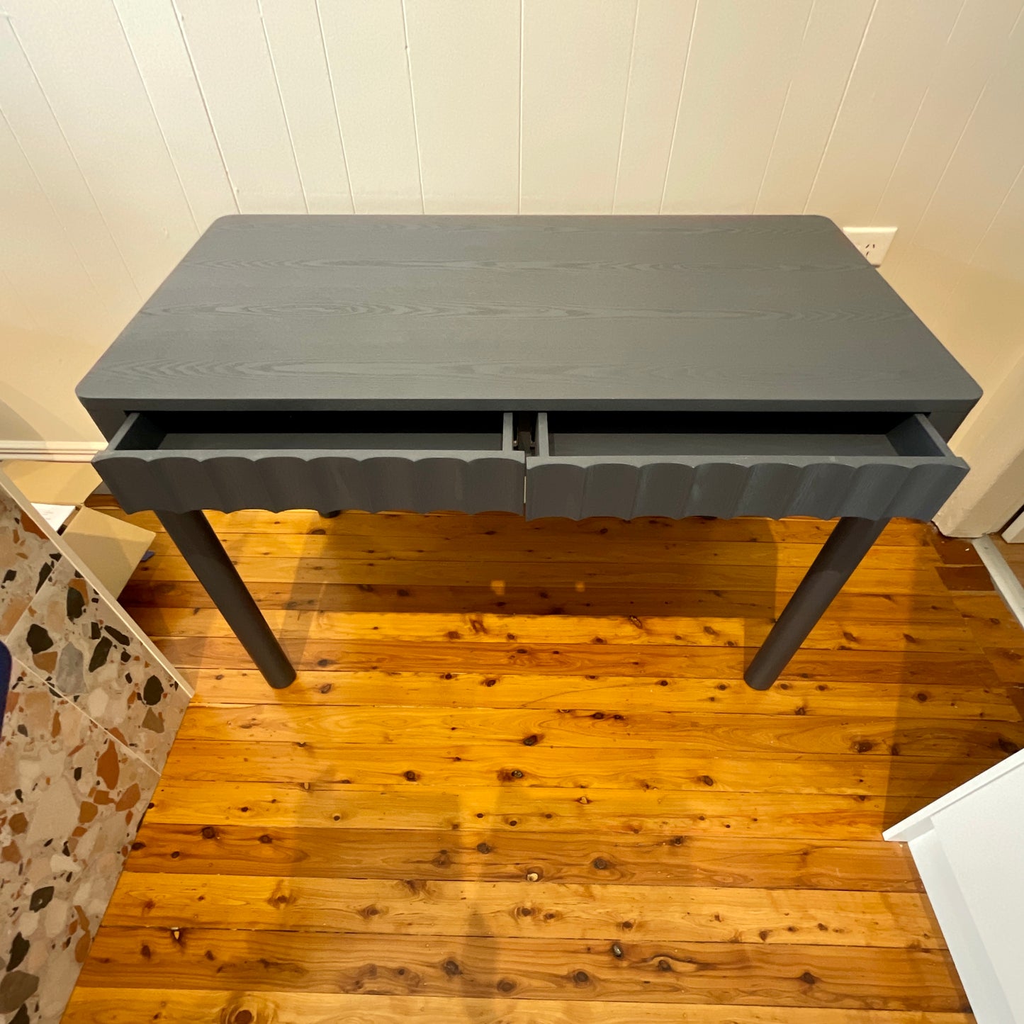Oliver Desk by Globe West