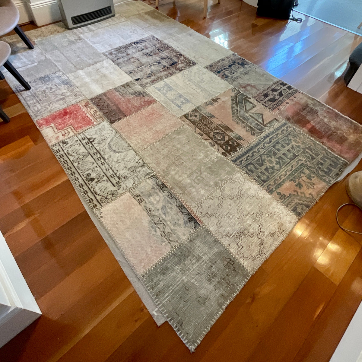 Cadrys Cadrys Vintage Patchwork Area Rug | HFOC – Home Furniture on Consignment