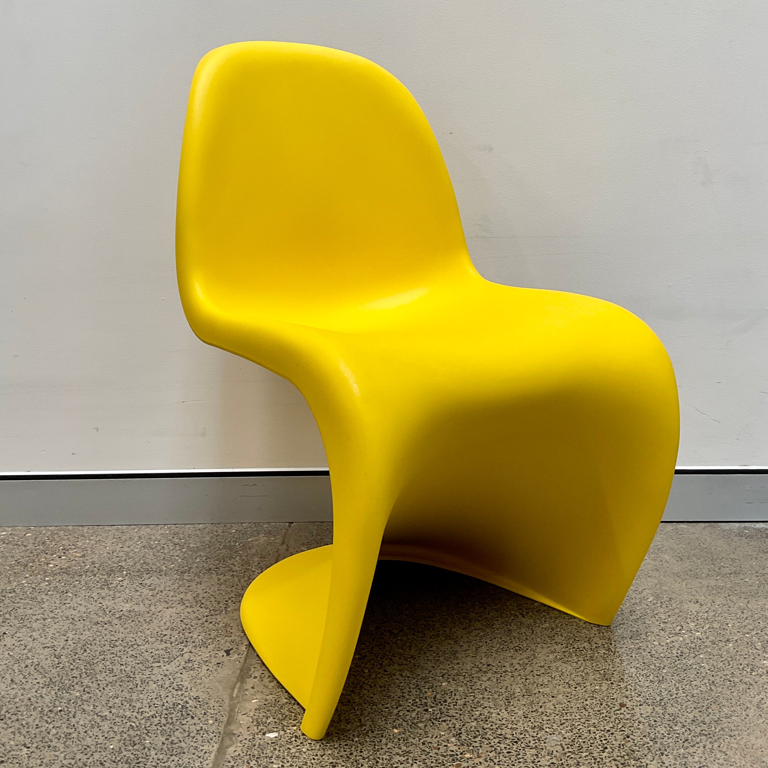 Vitra Panton Chair Set of Four Yellow | HFOC – Home Furniture on