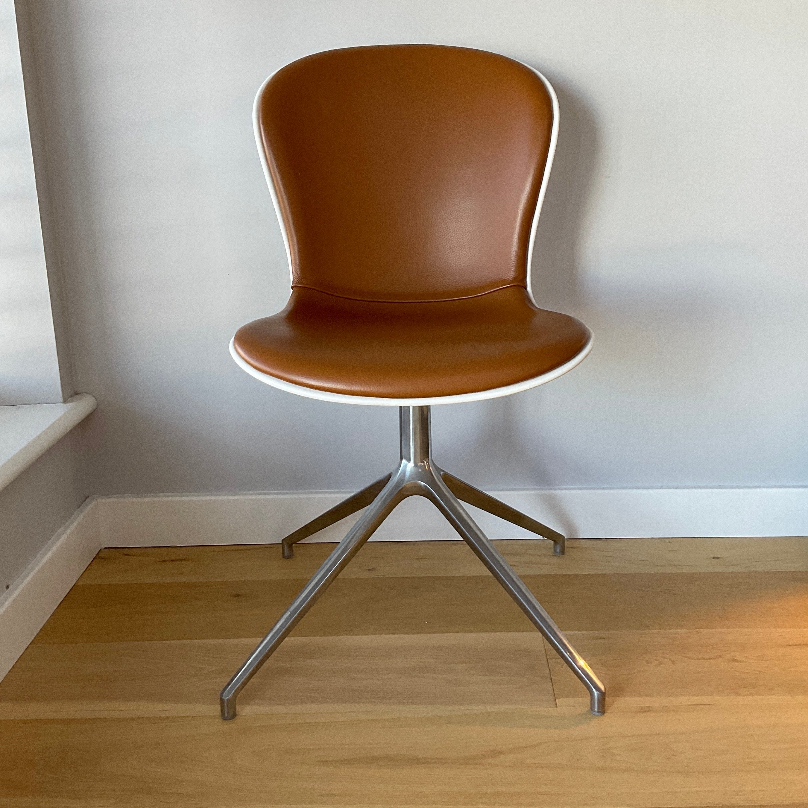 BoConcept Adelaide Chairs Set of 6 Camel Leather | HFOC – Home