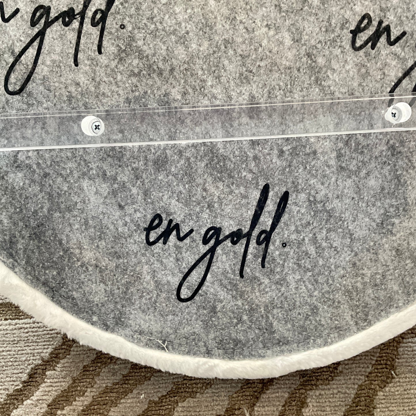 Set of SIX Daisy Chairs by En Gold