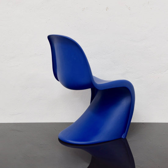 Load image into Gallery viewer, Panton Chair by Vitra - Blue
