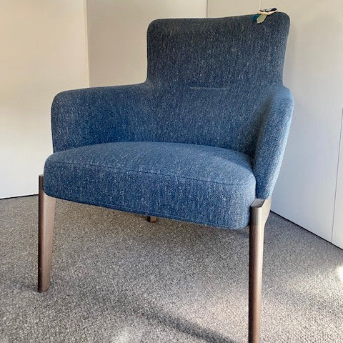 Molteni & Co Chelsea Armchair by Rodolfo Dordoni in solid wood, pre-owned designer furniture