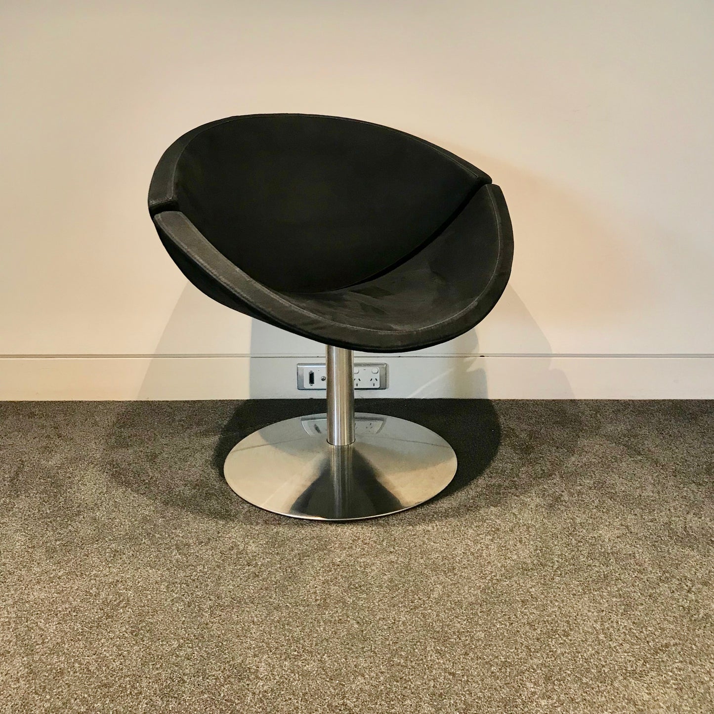 Load image into Gallery viewer, EJ96 Apollo Chair by Peter Hiort Lorenzen &amp;amp; Johannes Foersom for Erik Jørgensen (2 available)
