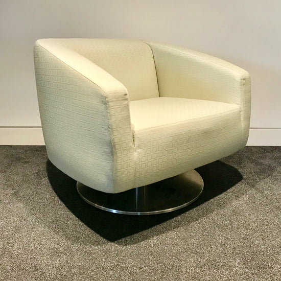 Load image into Gallery viewer, Lobby Lounge Tub Armchair by Schamburg + Alvisse
