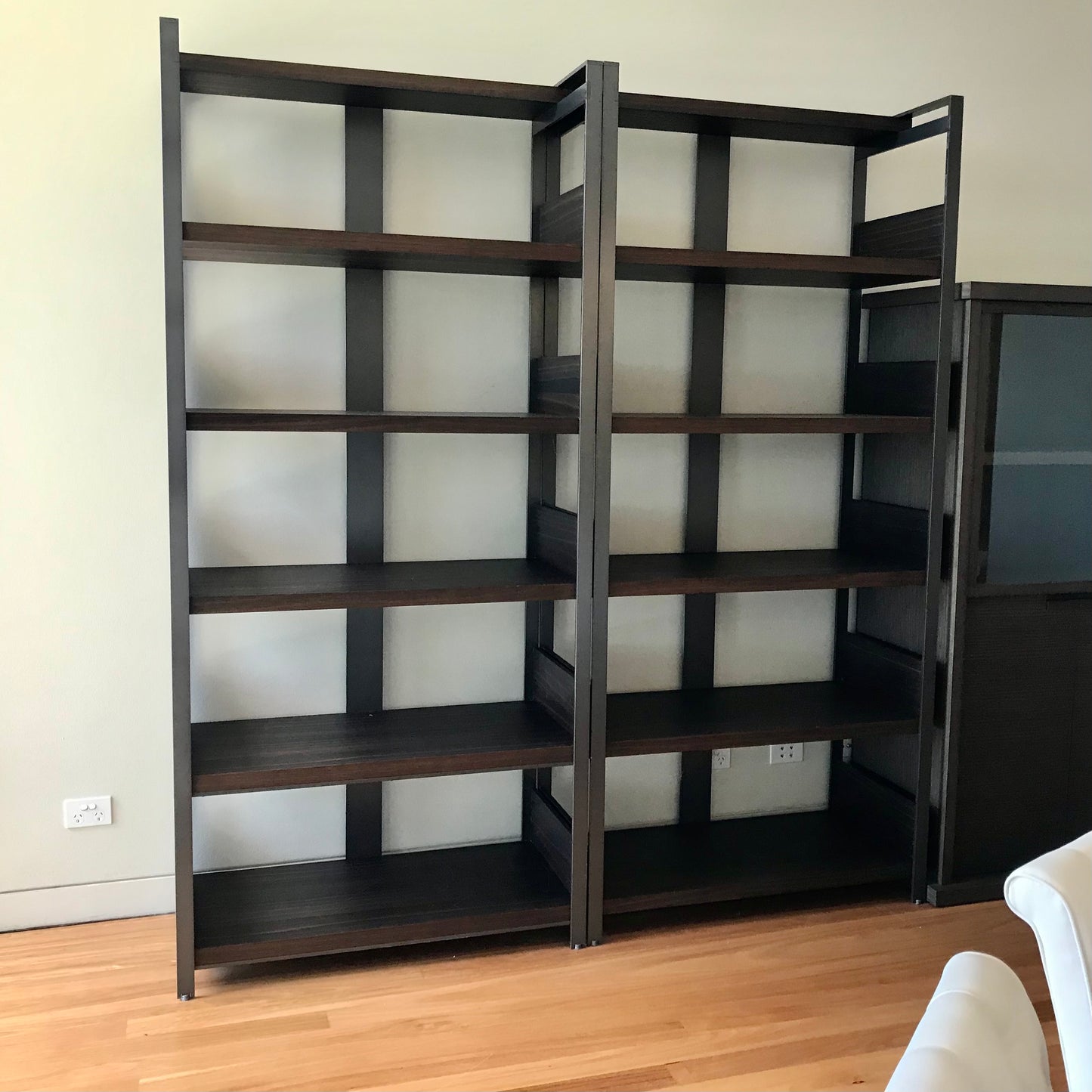 B&B Italia Eracle Bookcase by Antonio Citterio with shelving detail, pre-owned designer furniture