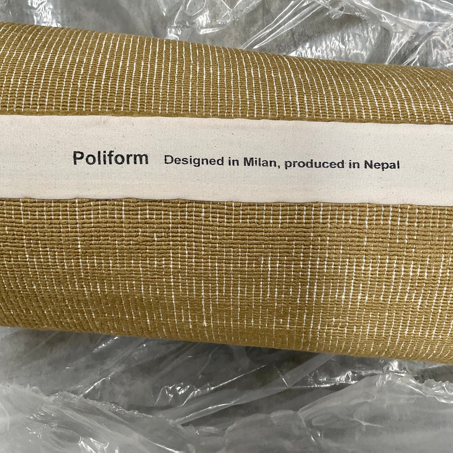 Frame Area Rug by Poliform – Home Furniture on Consignment