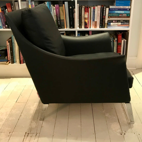 Boss Armchair by Flexform