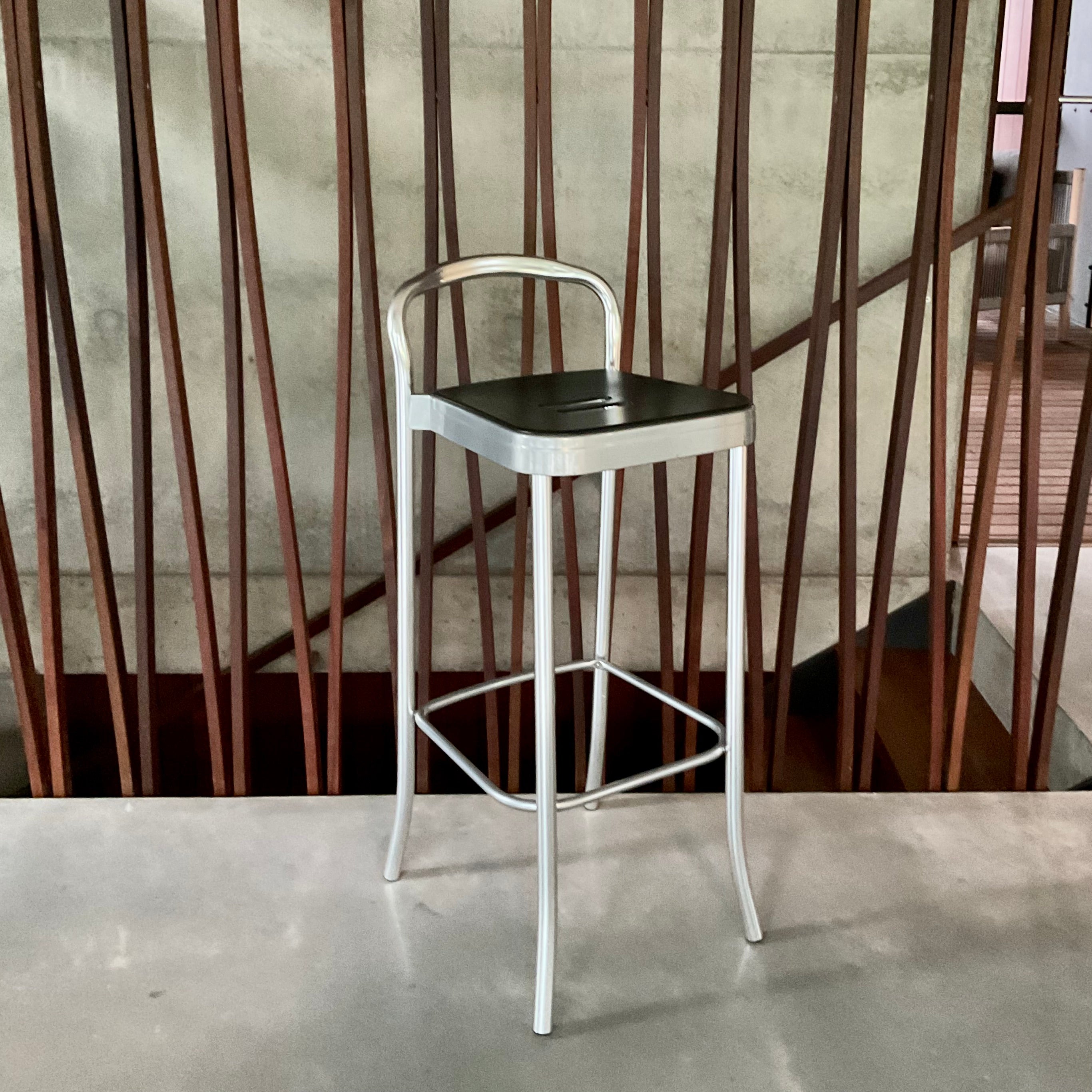 Kartell Mauna Kea 4884 Bar Stool Grey Polypropylene | HFOC – Home