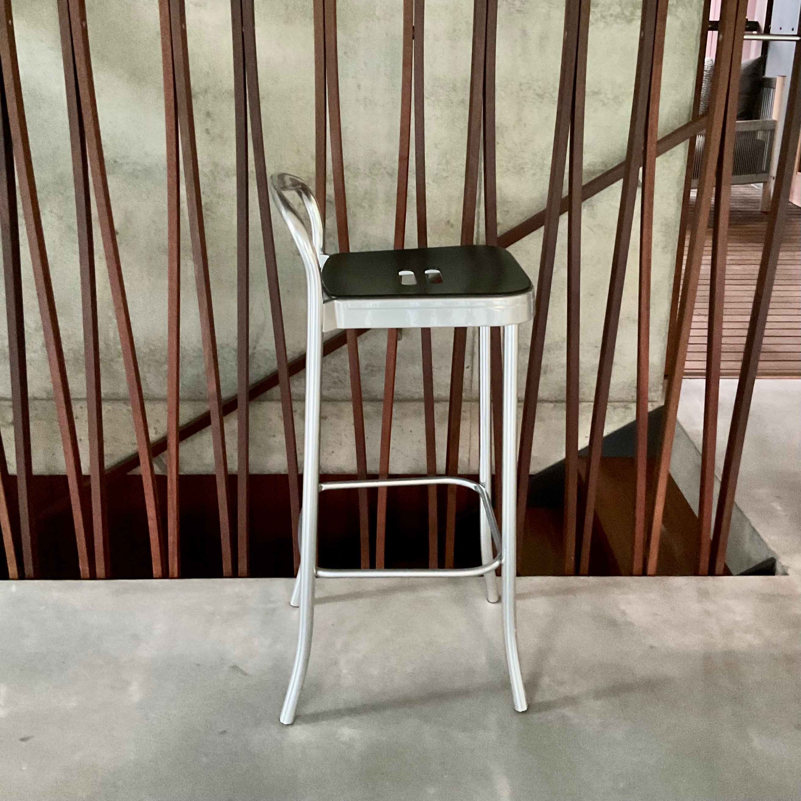 Kartell Mauna Kea 4884 Bar Stool Grey Polypropylene | HFOC – Home