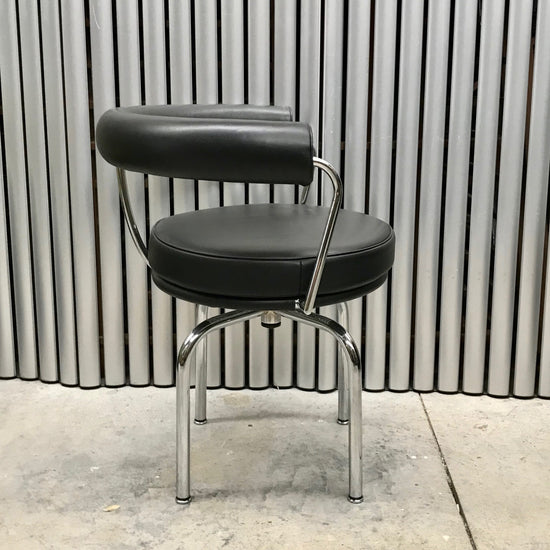 LC7 swivel Chair by Le Corbusier for Cassina