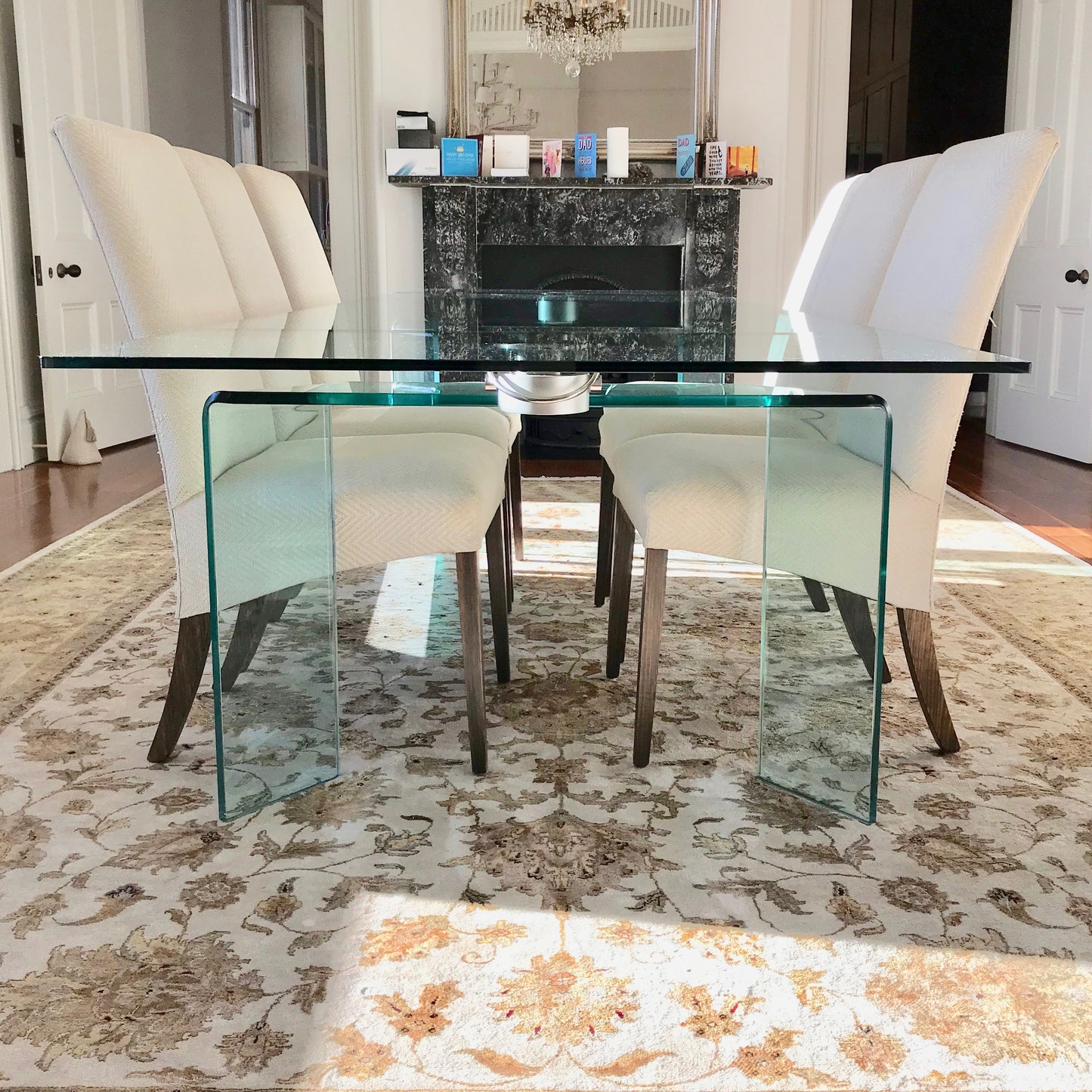 Fiam Ray Plus glass extension dining table with curved glass legs, pre-owned designer furniture