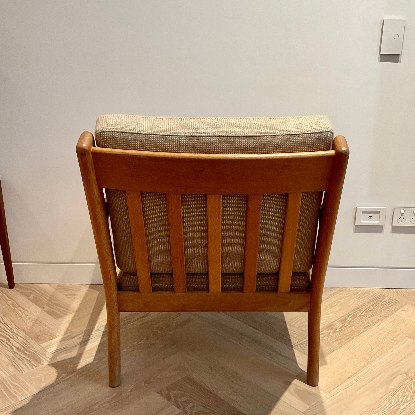 Vintage GE-265 Easy Chair by Hans J. Wegner for Getama