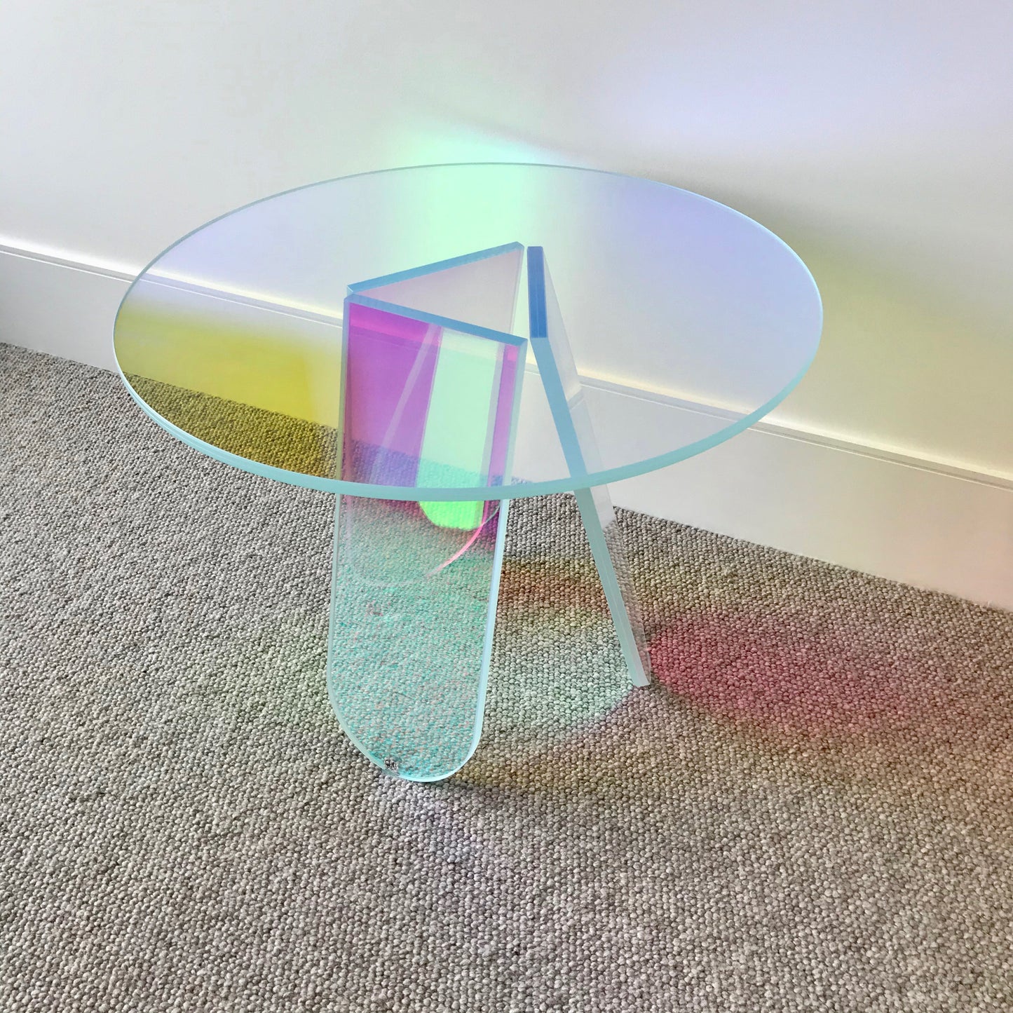 Glas Italia Shimmer Table by Patricia Urquiola, iridescent glass round table, pre-owned designer furniture