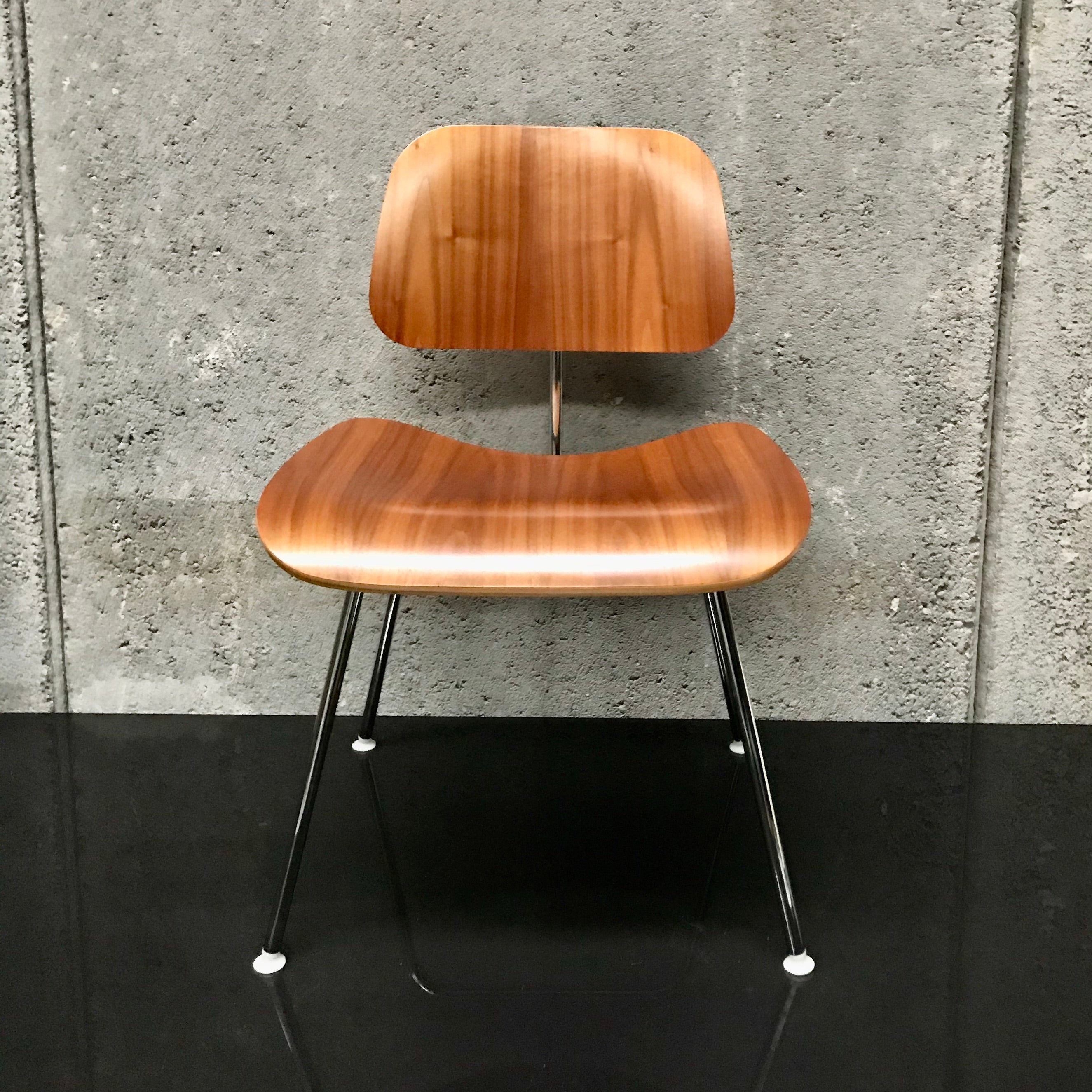 Herman Miller Eames Moulded Plywood DCM Chairs Set of 4 | HFOC