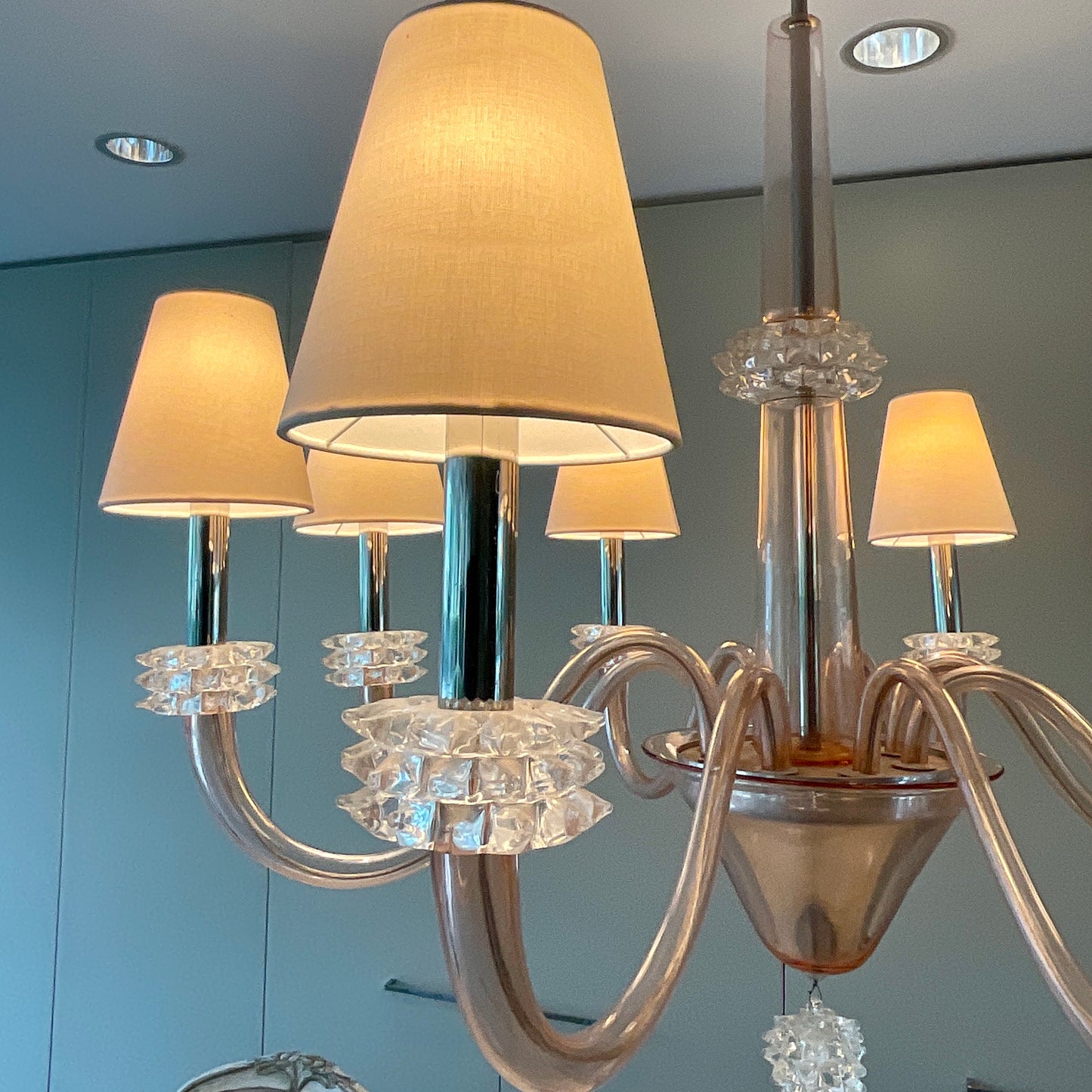 Load image into Gallery viewer, Amsterdam 08 Murano Glass Chandelier by Barovier &amp;amp; Toso through Space
