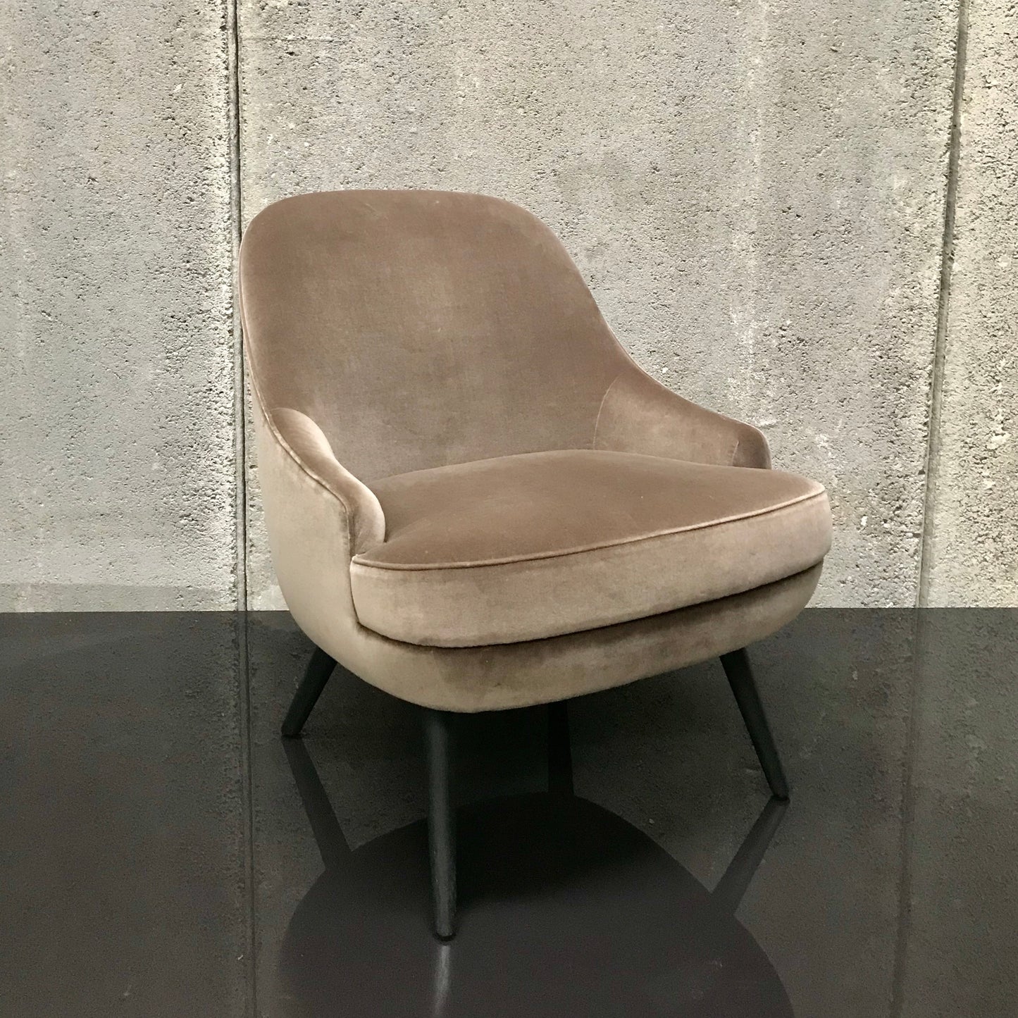 375 Lady Chair by Walter Knoll