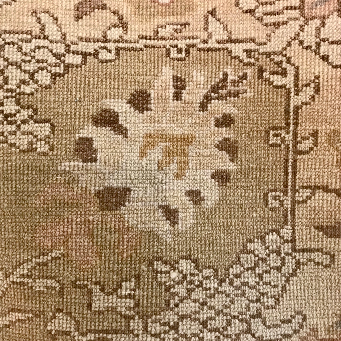 Area Rug No 6996 by Robyn Cosgrove - 5420 x 3640