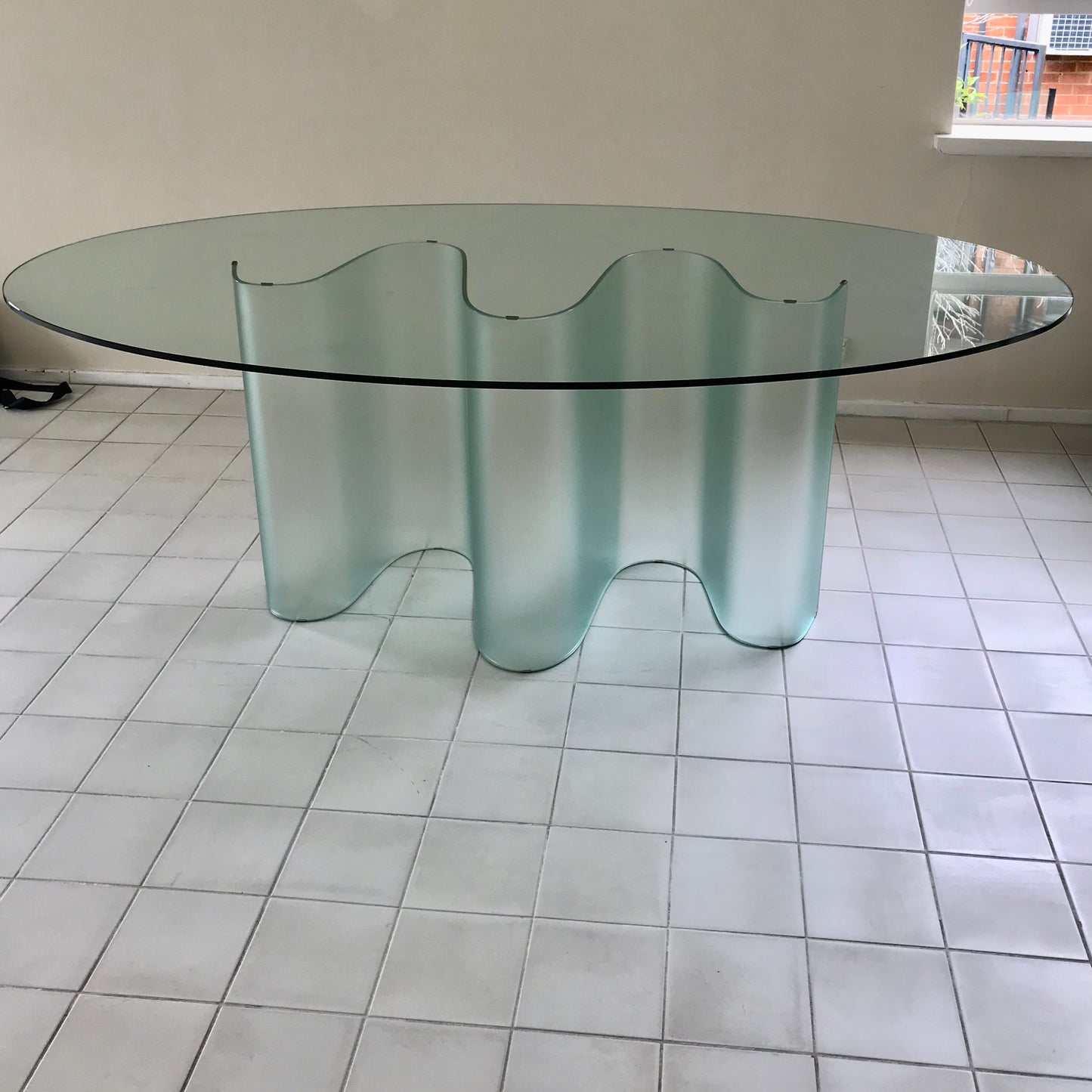 Fiam Marea transparent glass dining table with wave base, pre-owned designer furniture