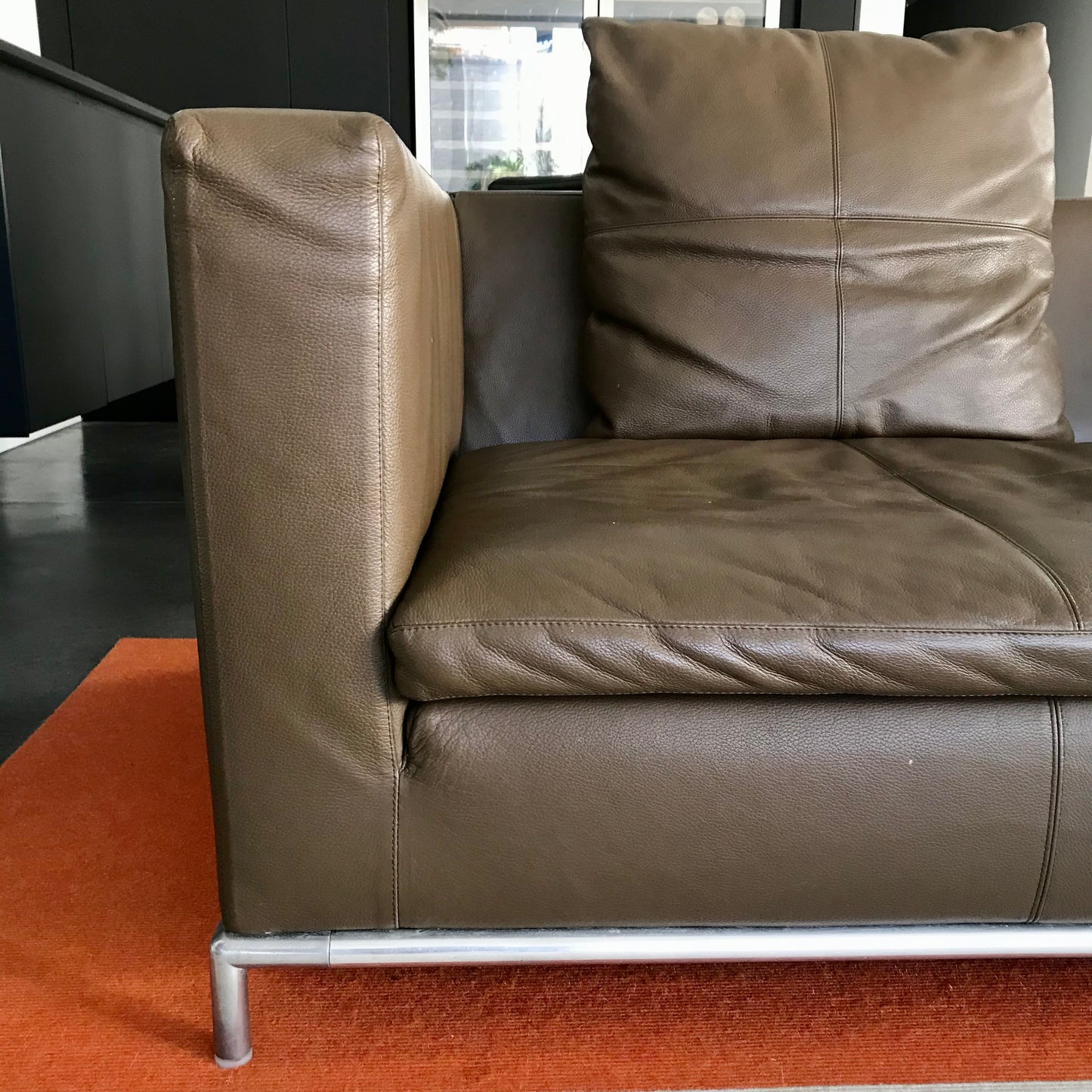 B&B Italia George 2.5 seat sofa in grey fabric with aluminium frame - pre-owned designer furniture