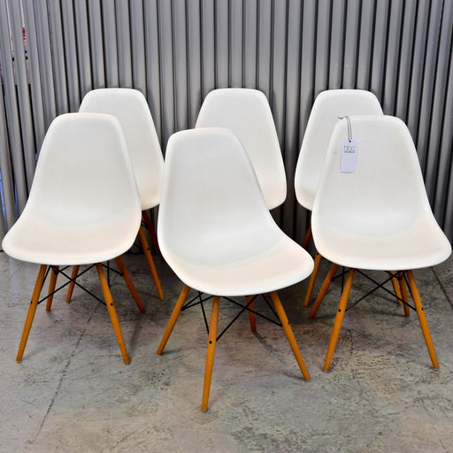 Set of SIX Eames Plastic Side Chair with Dowel Leg (DSW) for Vitra