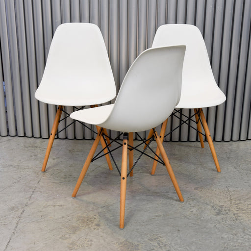 Set of SIX Eames Plastic Side Chair with Dowel Leg (DSW) for Vitra