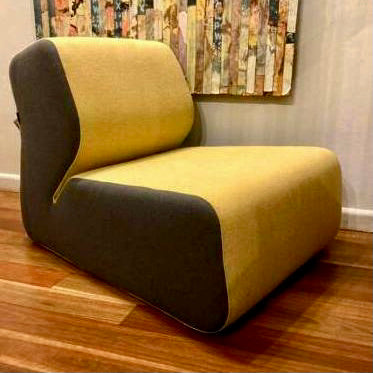 Softline Hugo Easy Chair in grey fabric, pre-owned designer furniture